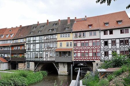 Maisons à colombages, Allemagne centrale. Construites en 1480. Ossature en bois, argile, paille, brindilles de saule. Encore en usage