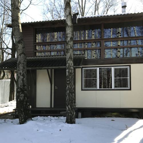 Southern facade of the Arctic residential module. Large glazing area with special energy-efficient coating. Triple glazed windows filled with inert gas